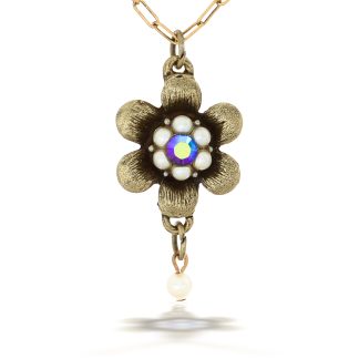 Quirky La Contessa Necklace Pearl Flower Color Group